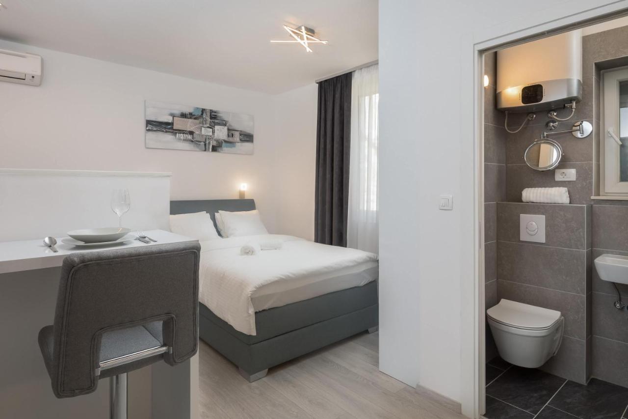 ספליט Luxury Studios & Rooms Seven מראה חיצוני תמונה